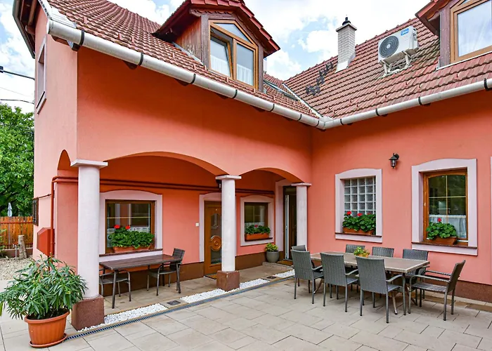 Апартаменти Honfoglalas Vendeghaz *