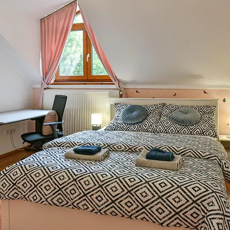 Honfoglalas Vendeghaz * 에게르